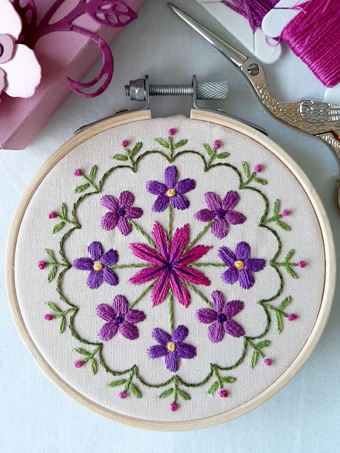 Embroidery Mandalas: Discover the Magic of this Art - Hand Embroidery